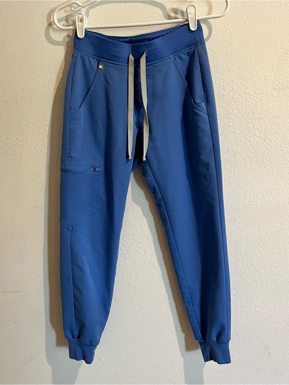 Figs Women’s Blue Jogger Scrubs Size XXSP